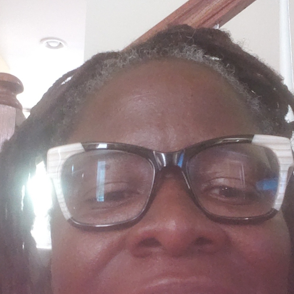 Meet your Posher, Rhonda